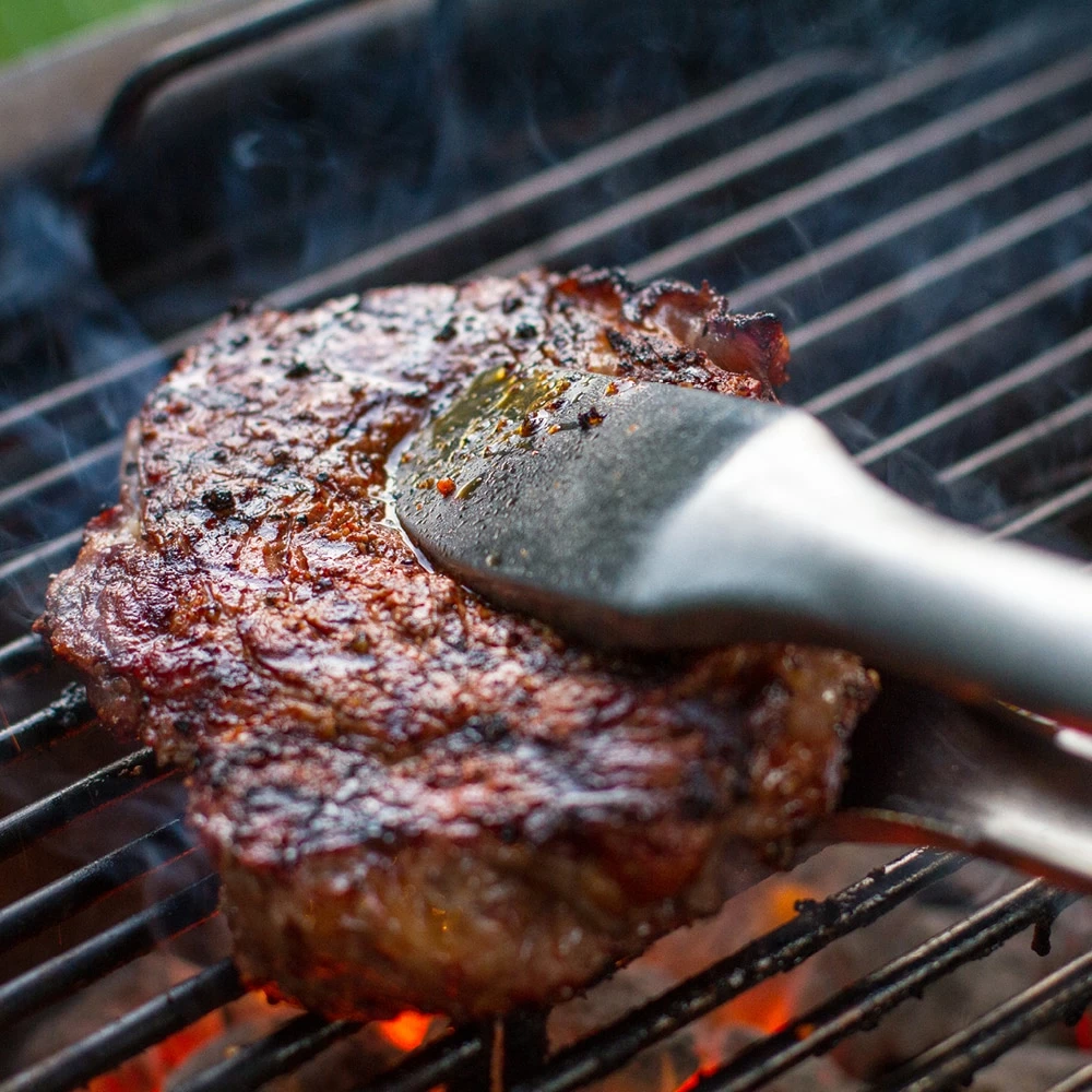 Weber Charcoal Grills Original Kettle Premium 22-in W Copper Kettle Charcoal Grill 10 Weber Charcoal Grills Original Kettle Premium 22-in W Copper Kettle Charcoal Grill - Image 10