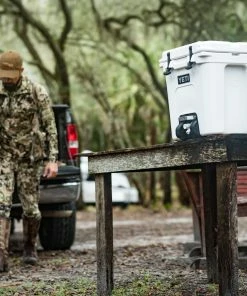 YETI Beverage Coolers Silo 6-Gallon Beverage Cooler 33 YETI Beverage Coolers Silo 6-Gallon Beverage Cooler -Weber Online Store 12218924 scaled