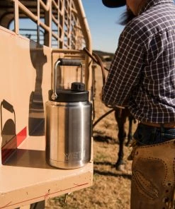 YETI Water Bottles & Mugs Rambler 64-fl oz Stainless Steel Water Jug 10 YETI Water Bottles & Mugs Rambler 64-fl oz Stainless Steel Water Jug -Weber Online Store 12234747 scaled