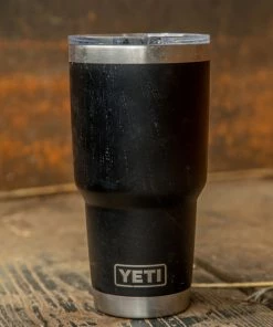 YETI Water Bottles & Mugs Rambler 30-fl oz Stainless Steel Tumbler with MagSlider Lid, Navy -Weber Online Store 12253492 scaled