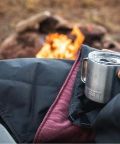 YETI Blankets & Throws Lowlands Blanket for Indoor/Outdoor, Fireside Red 16 YETI Blankets & Throws Lowlands Blanket for Indoor/Outdoor, Fireside Red -Weber Online Store 43642015