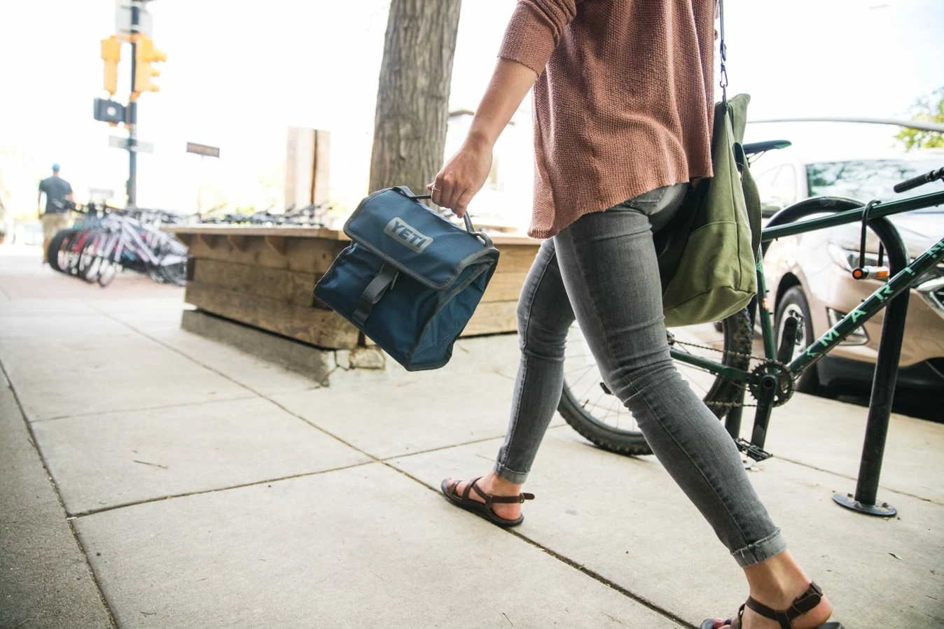 YETI Portable Coolers Daytrip Lunch Bag, Navy 11 YETI Portable Coolers Daytrip Lunch Bag, Navy - Image 11