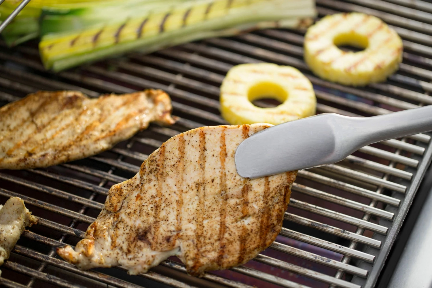 Weber Grilling Tools & Utensils 2-Pack Stainless Steel Tool Set 4 Weber Grilling Tools & Utensils 2-Pack Stainless Steel Tool Set - Image 4