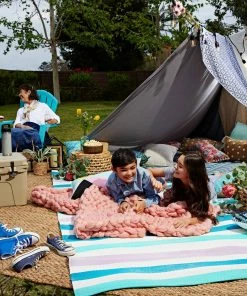 YETI Portable Coolers Tundra 35 Insulated Chest Cooler, Tan -Weber Online Store 44138881 scaled