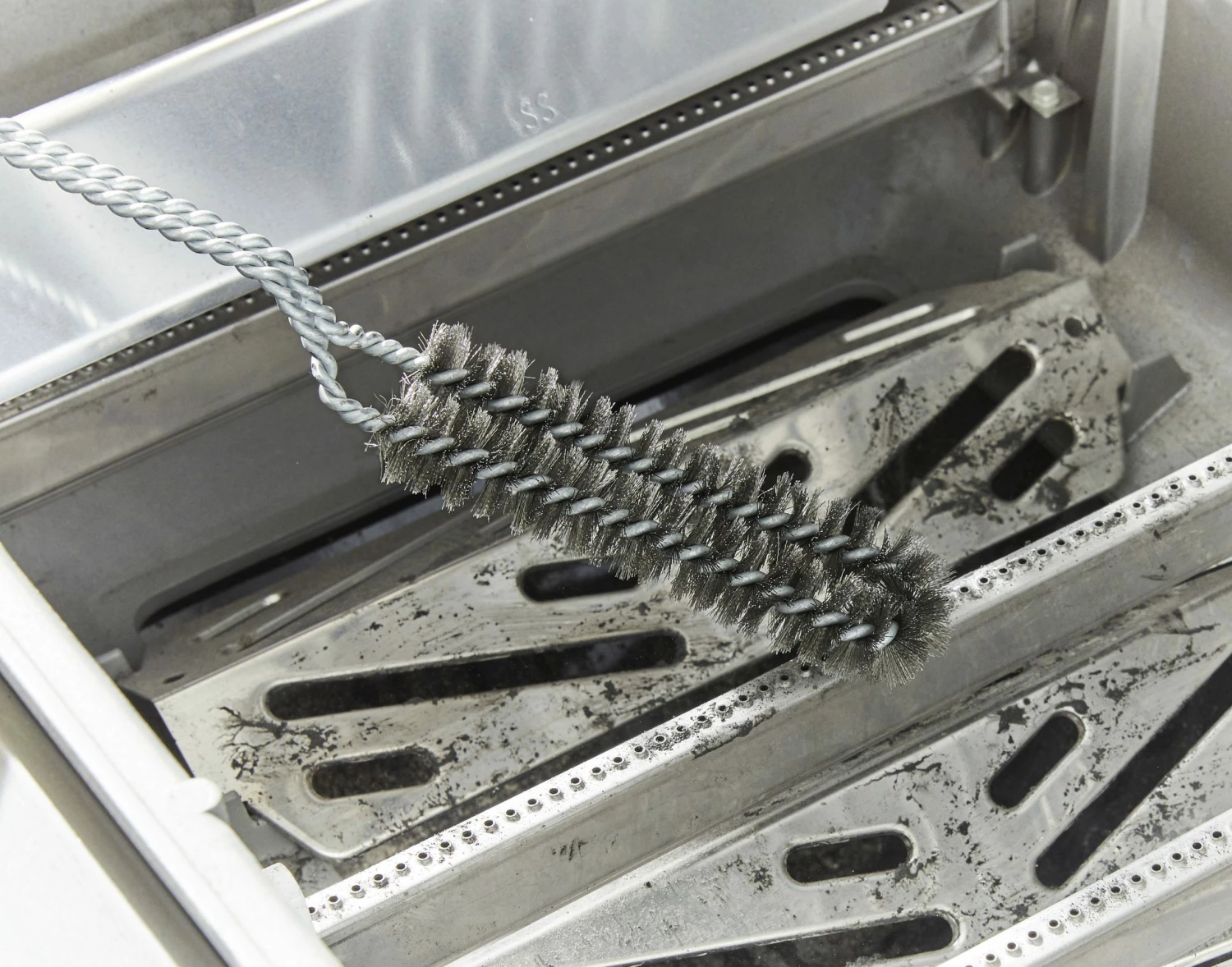 Weber Grill Brushes & Cleaning Blocks Plastic 17.41-in Grill Brush 6 Weber Grill Brushes & Cleaning Blocks Plastic 17.41-in Grill Brush - Image 6