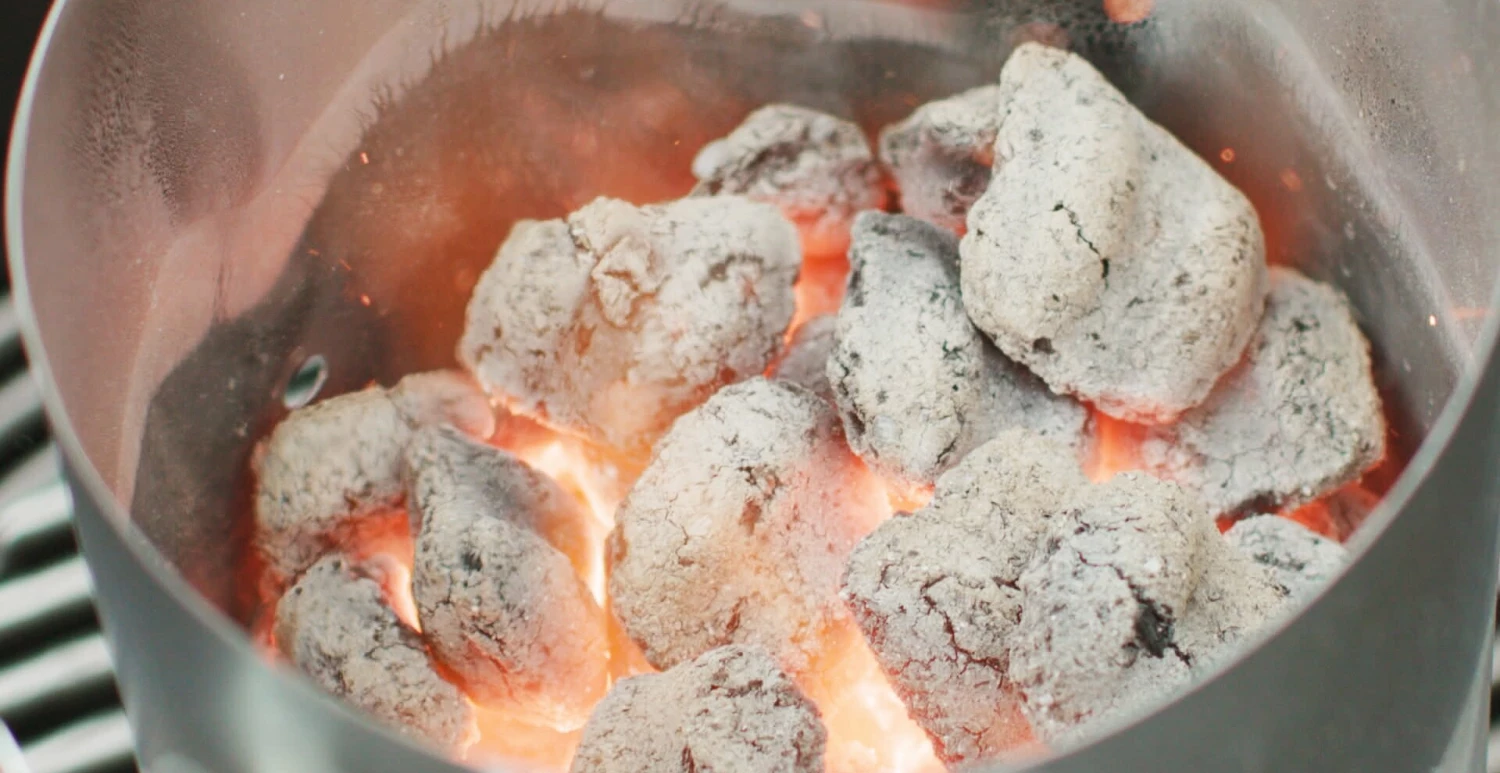 Weber Charcoal & Accessories Chimney 8 Weber Charcoal & Accessories Chimney - Image 8